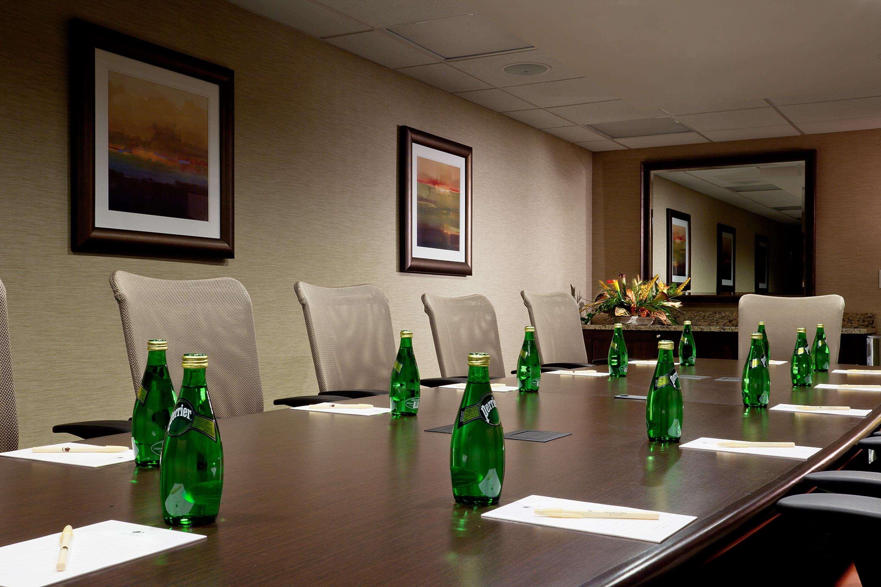 Doubletree By Hilton Santa Fe Hotel Business photo